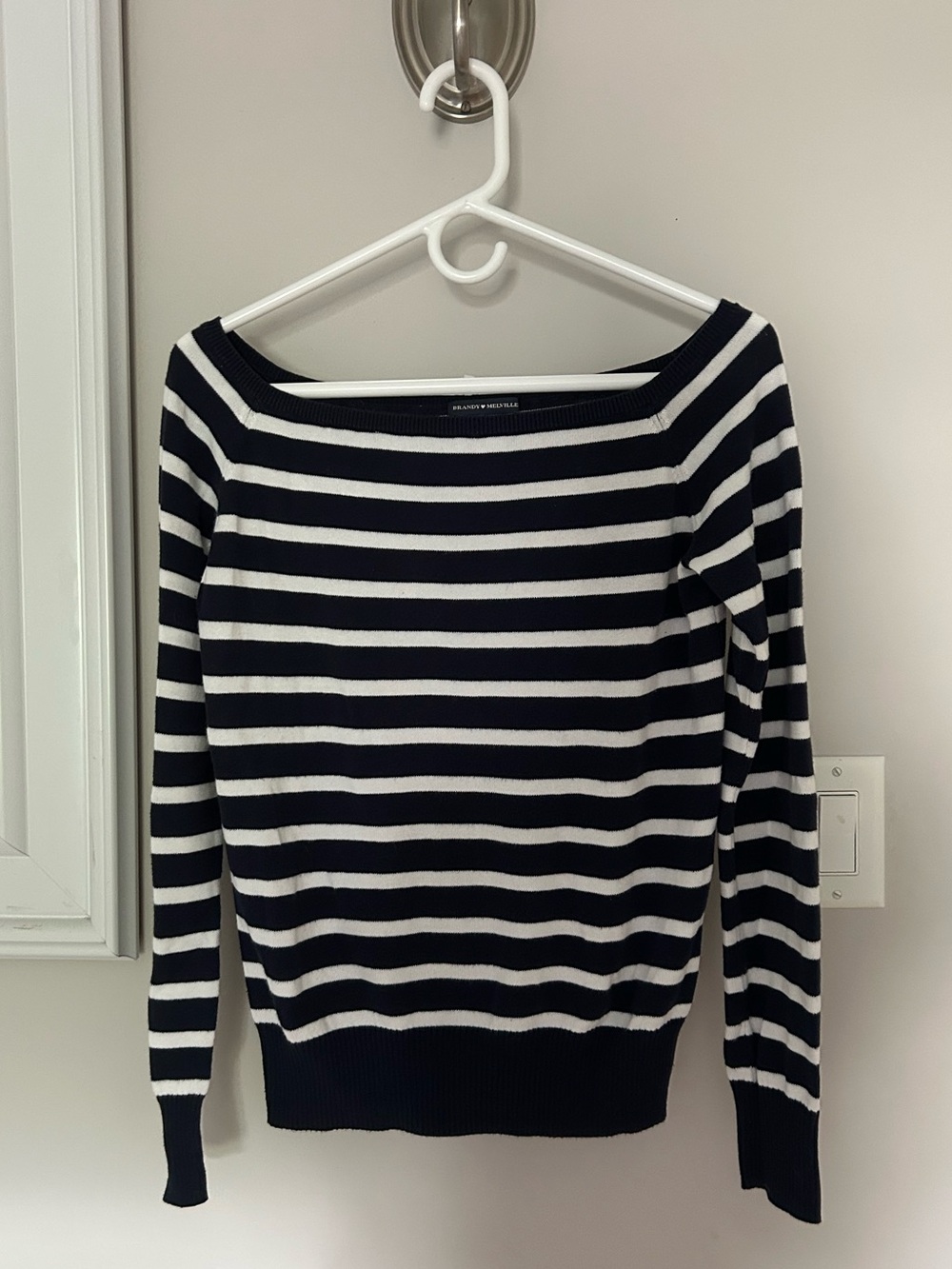 Striped Off the shoulder long sleeve top
